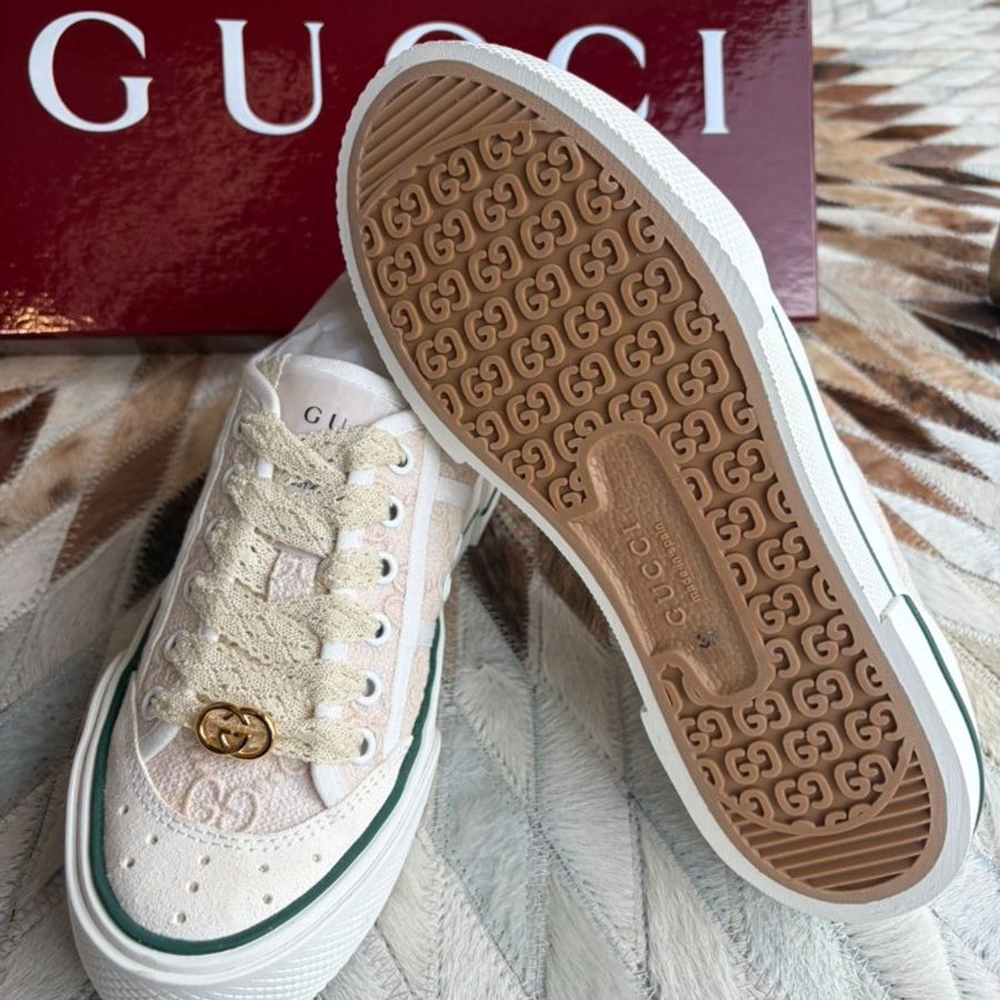 GUCCI 滿版LOGO帆布鞋-白-3