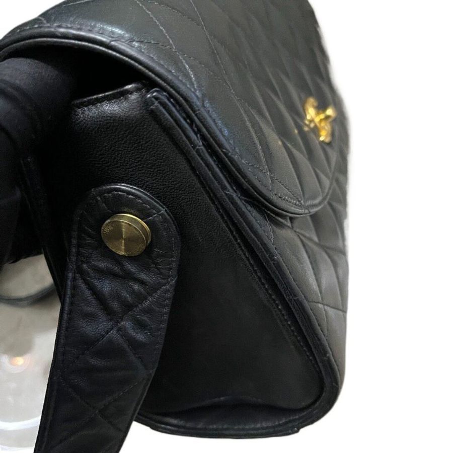 Chanel香奈兒黑金菱格紋雙C扣肩背包-13
