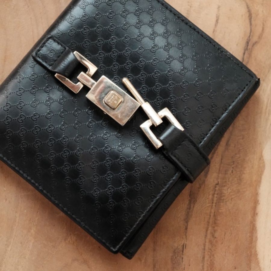 Vintage GUCCI Tom Ford 黃金時期 經典 Micro GG 賈姬活塞扣 黑色皮革三折中夾-1