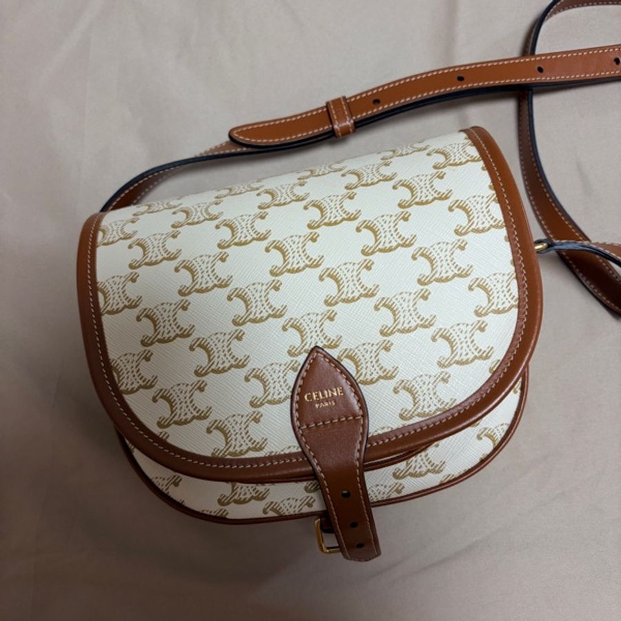 近全新celine folco 凱旋門馬鞍包-6