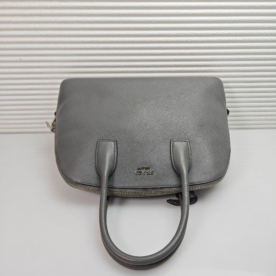 Prada Saffiano灰色牛皮手袋手提包-4