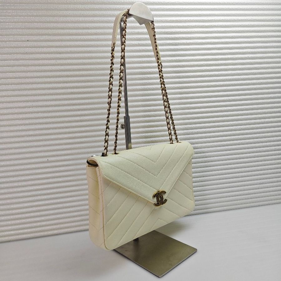 CHANEL香奈兒V紋口蓋包斜挎包-3