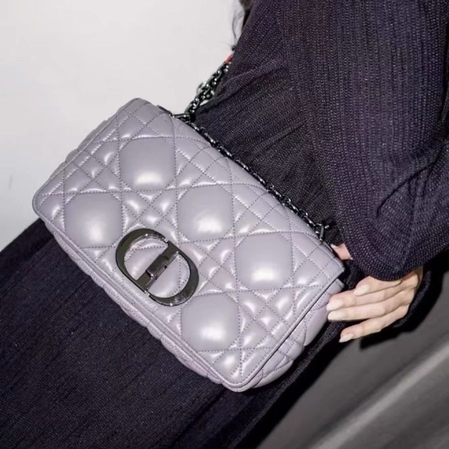 #近新帶膜 #全配🈶購證 #專櫃12萬 Dior caro 25cm中號 香芋灰紫-1