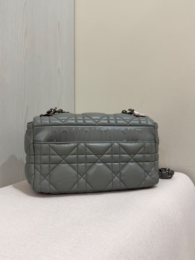 #近新帶膜 #全配🈶購證 #專櫃12萬 Dior caro 25cm中號 香芋灰紫-7