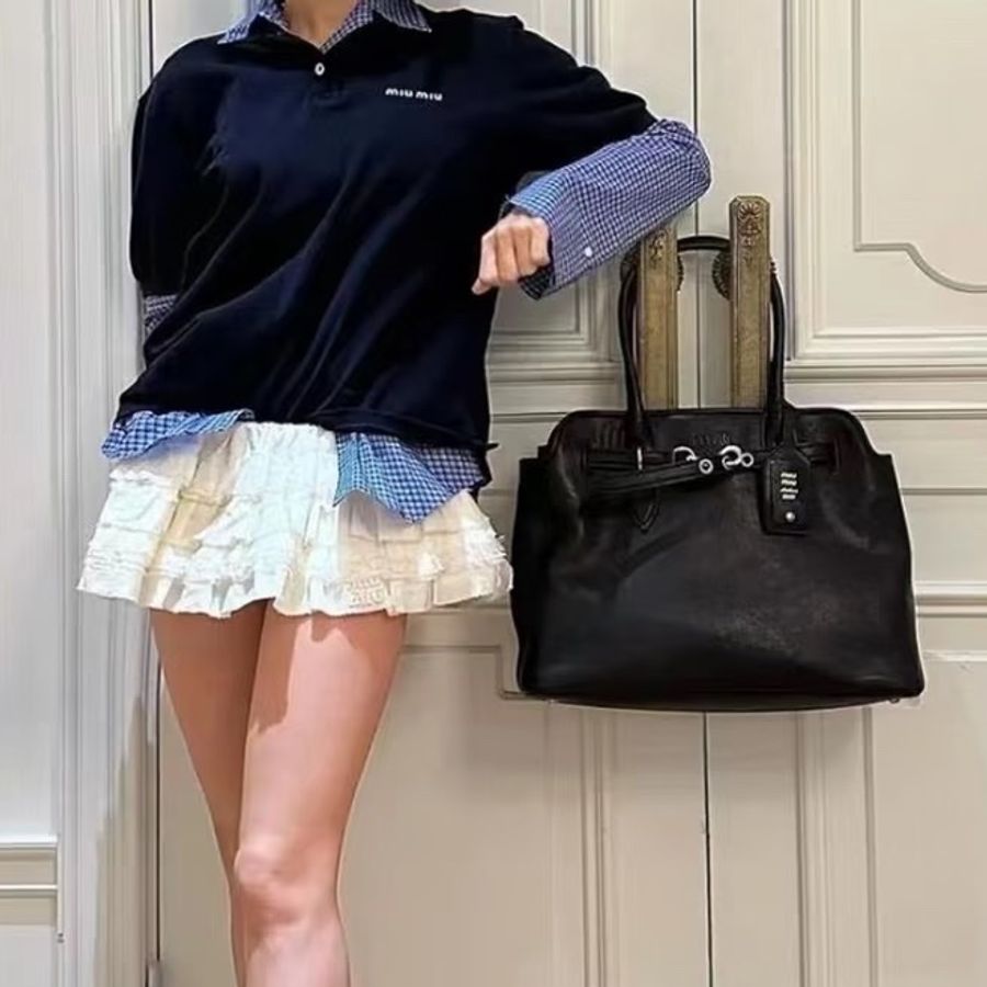 MIUMIU繆繆Aventure Nappa黑金托特包🈶購證專櫃原價1️⃣5️⃣萬-18