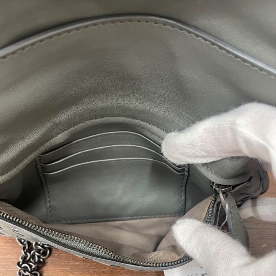BV 鐵灰色翻蓋鏈條包-14