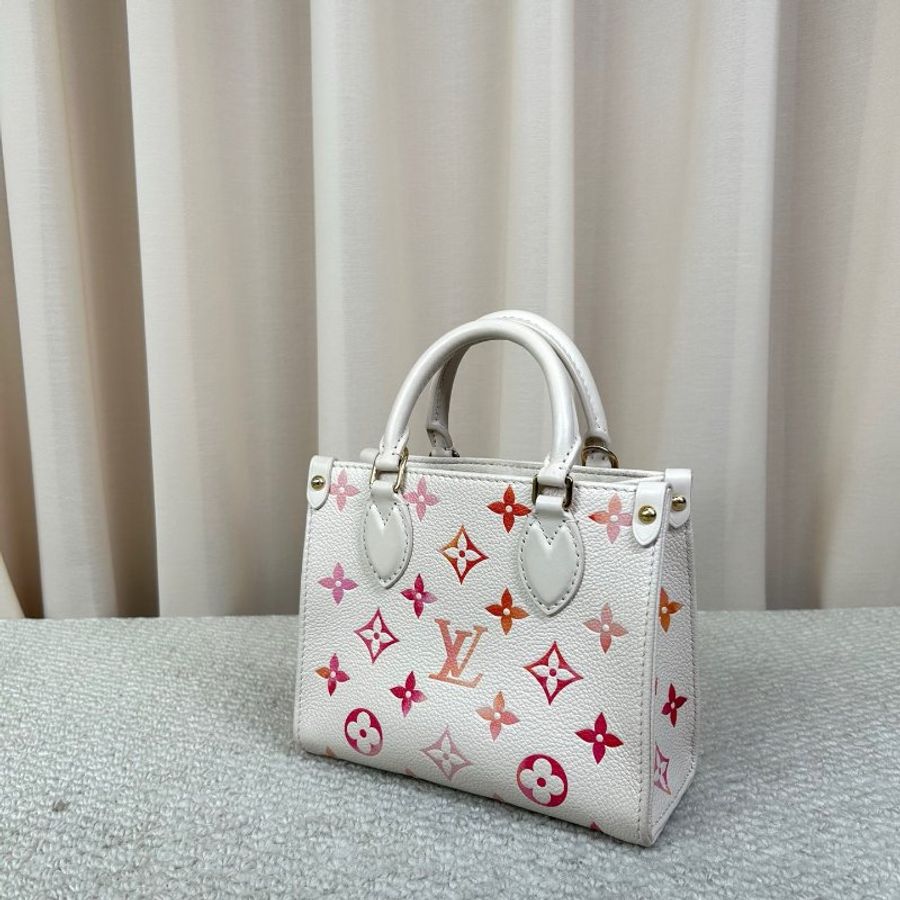 LV On The Go BB 托特包 漸變草莓牛奶粉 白底粉橙漸變老花 18×8.5×15cm 98新配件肩帶 塵袋-5