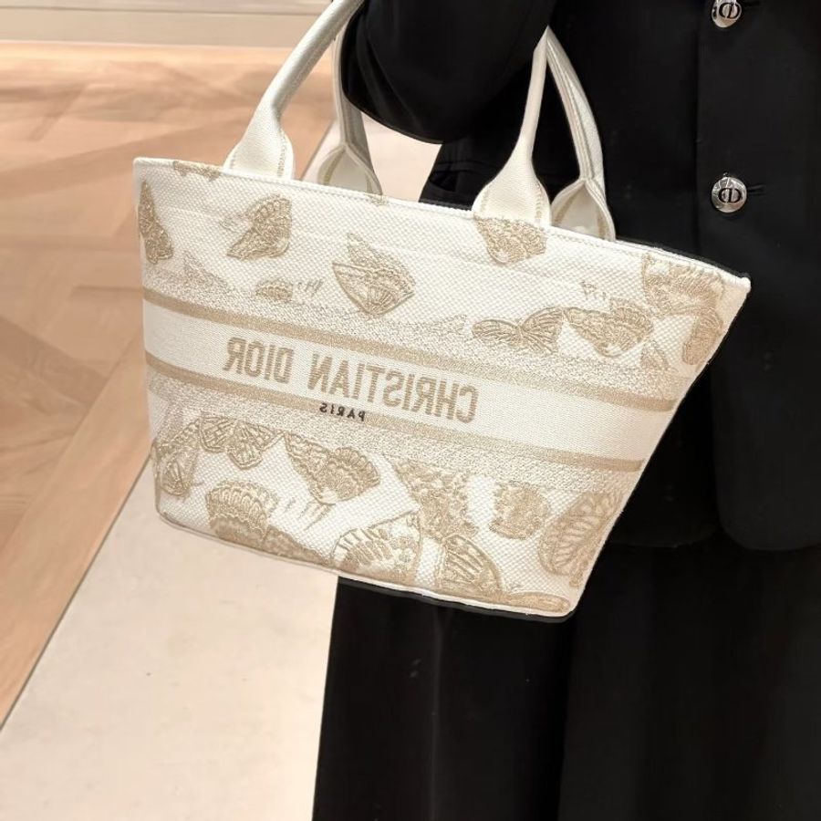 Dior 白金蝴蝶刺繡菜籃子托特包 25*20*11cm 98新配件塵袋-2