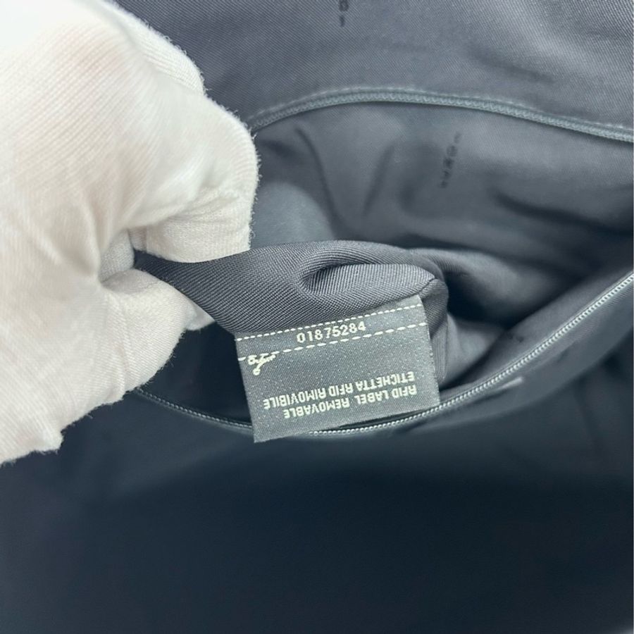 【近新閒置品】Fendi 迷彩 小怪獸 PVC拼皮 琴譜手提包-8