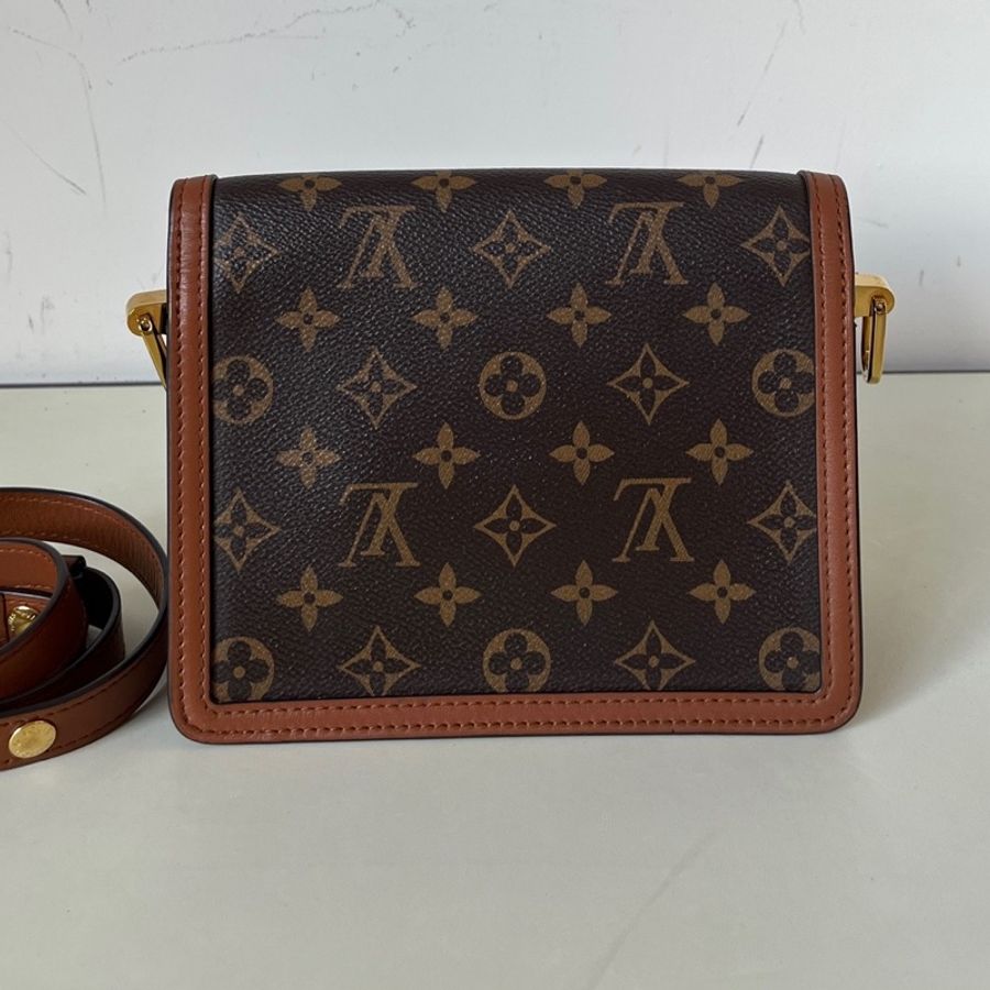 Louis Vuitton 路易威登 老花達芙妮小號 有肩帶 尺寸:19.5*16*9。-1