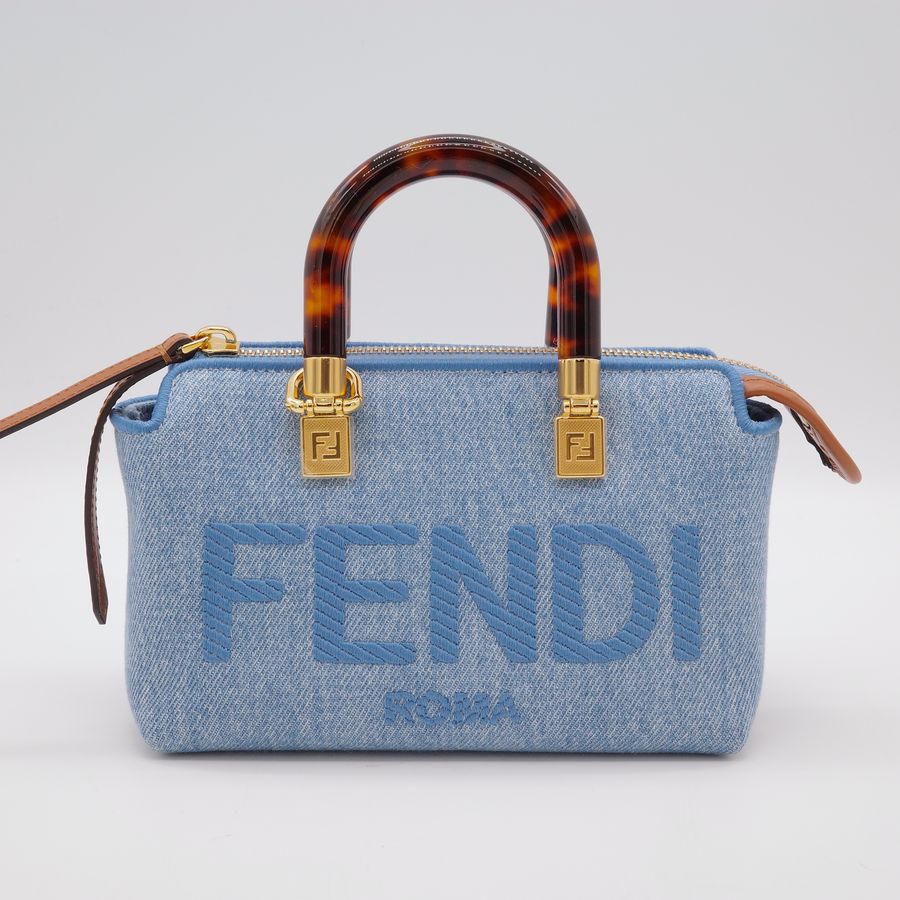 (近新閒置♥️未使用)Fendi 芬迪 丹寧牛仔 Nano 亞克力玳瑁色手柄 手提包 斜挎包-1