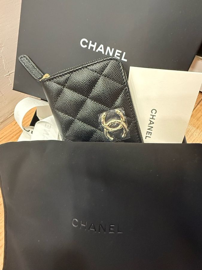 Chanel 大ㄇ大logo荔枝牛皮零錢包-0