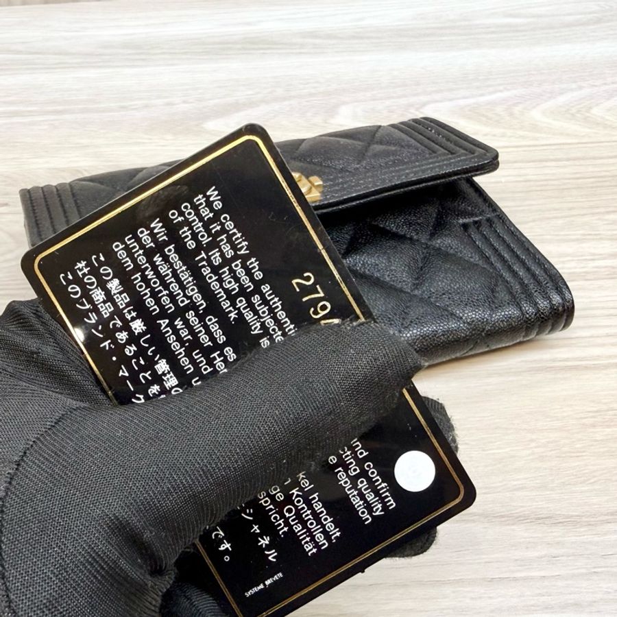 CHANEL🖤黑金荔枝牛皮BOY中夾-13