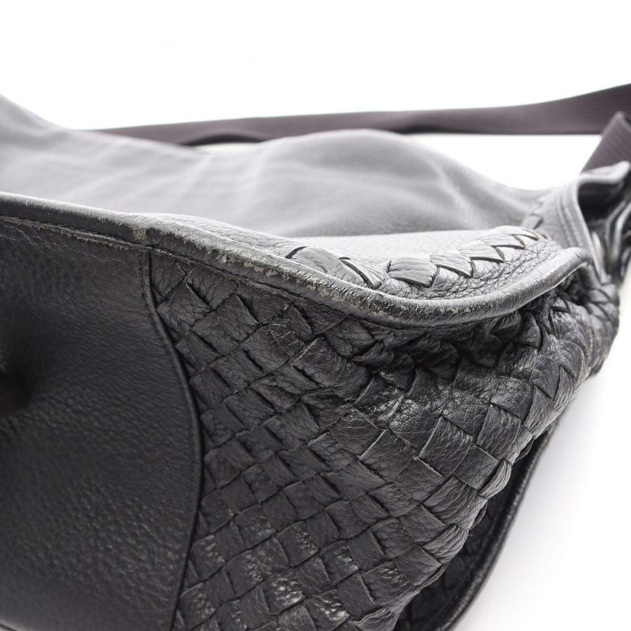 BOTTEGA VENETA Intrecciato 編織肩挎包,黑色皮革,男士二手-11