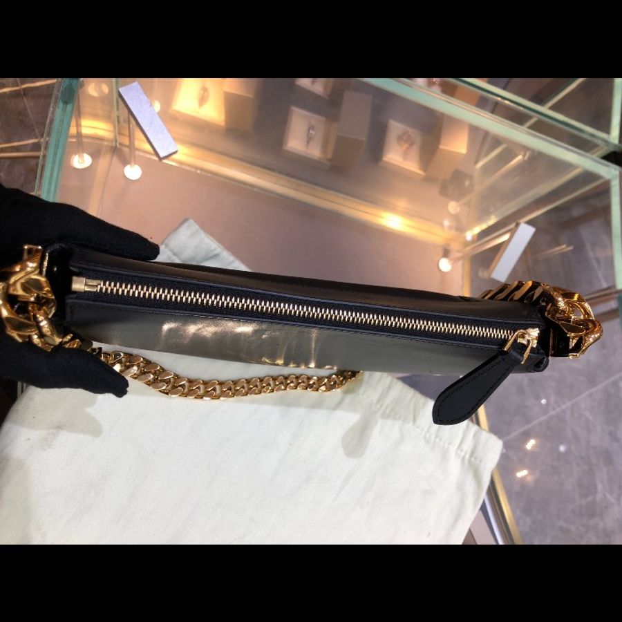 BURBERRY巴寶莉奧林匹克腋下鏈條包,金色鏈條,黑色皮革 成色9新-4