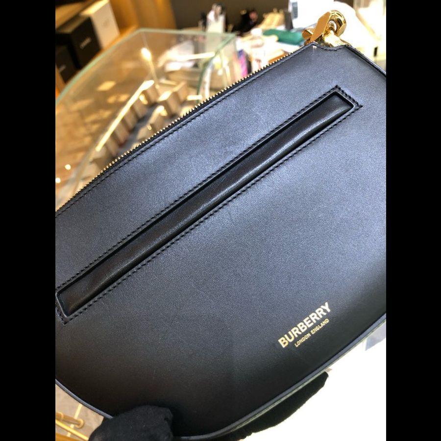 BURBERRY巴寶莉奧林匹克腋下鏈條包,金色鏈條,黑色皮革 成色9新-6