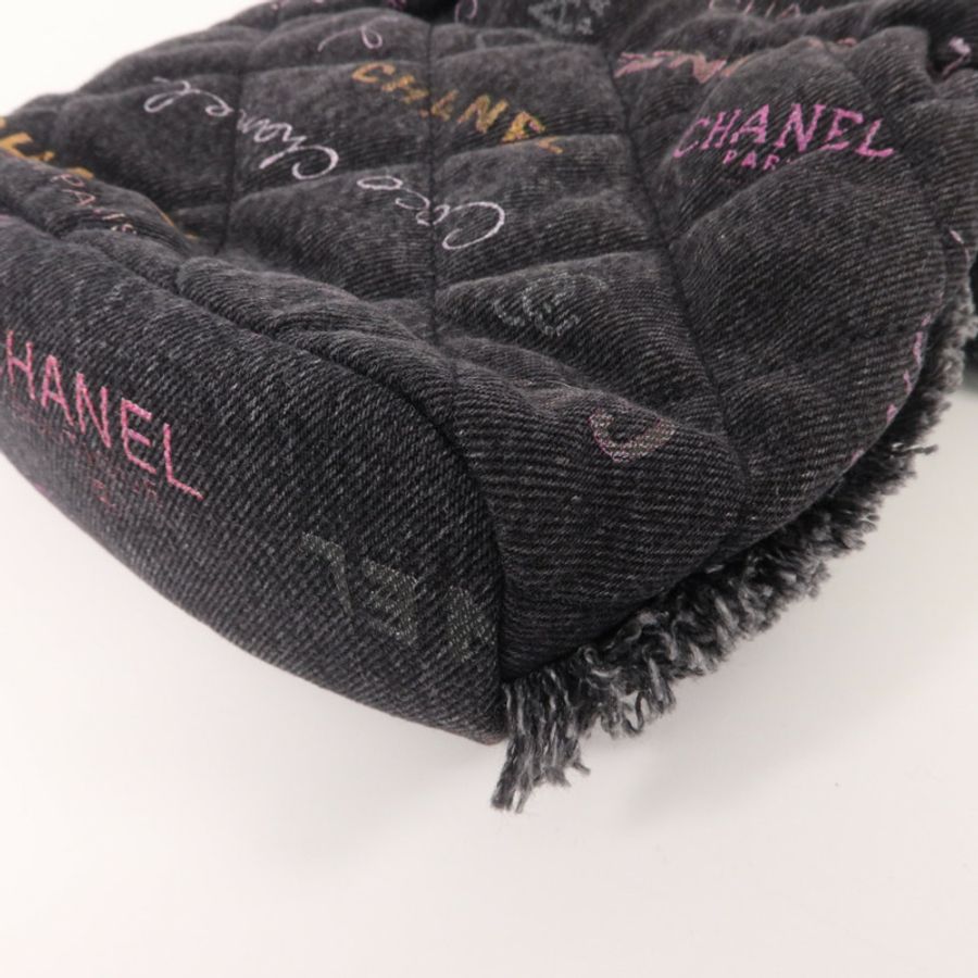CHANEL 牛仔布料Mood Logo Printed Bucket鏈帶肩背袋-12