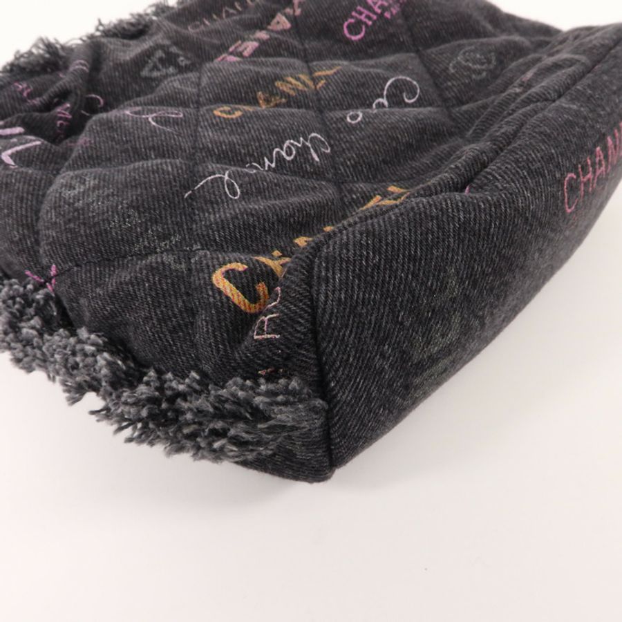 CHANEL 牛仔布料Mood Logo Printed Bucket鏈帶肩背袋-13
