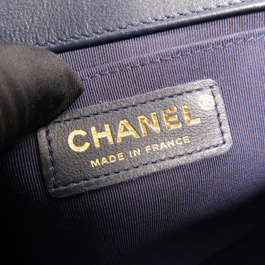 CHANEL 牛皮皮革Boy 25肩背袋-8