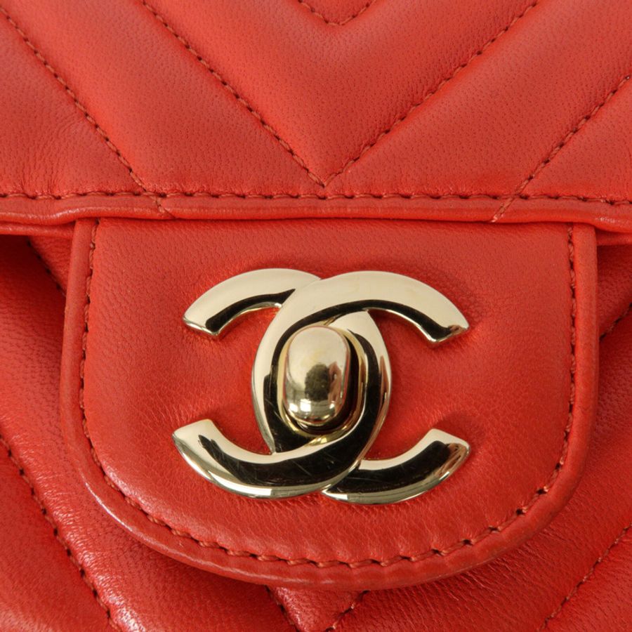 CHANEL 羊皮皮革Mini Classic 17鏈帶肩背袋-6