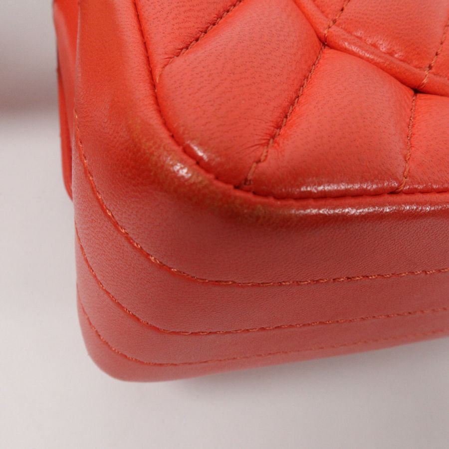 CHANEL 羊皮皮革Mini Classic 17鏈帶肩背袋-13