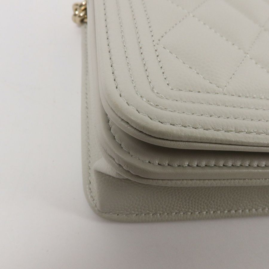CHANEL 牛皮皮革WOC Wallet On Chain鏈帶肩背袋-10