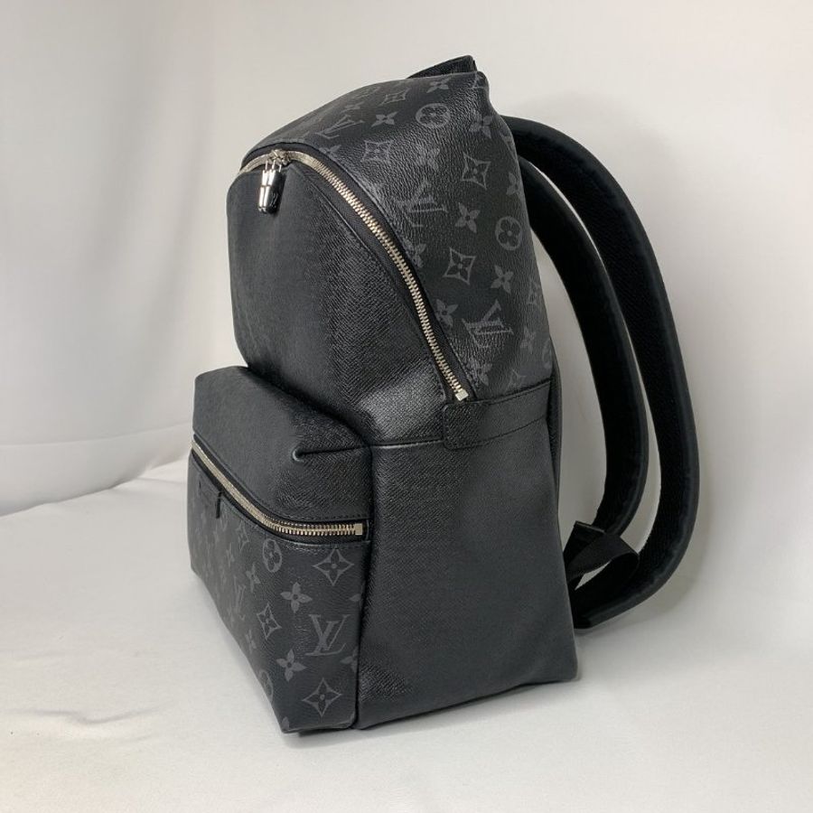 LV Discovery PM黑花雙肩後背包-2