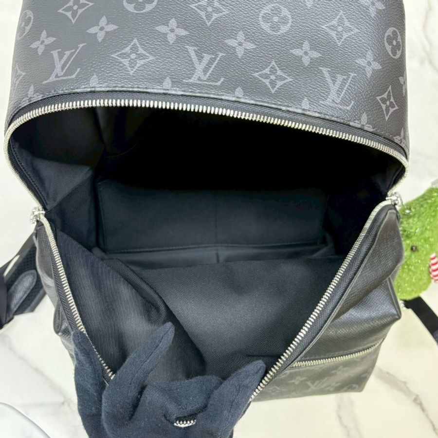LV Discovery PM黑花後背包-4