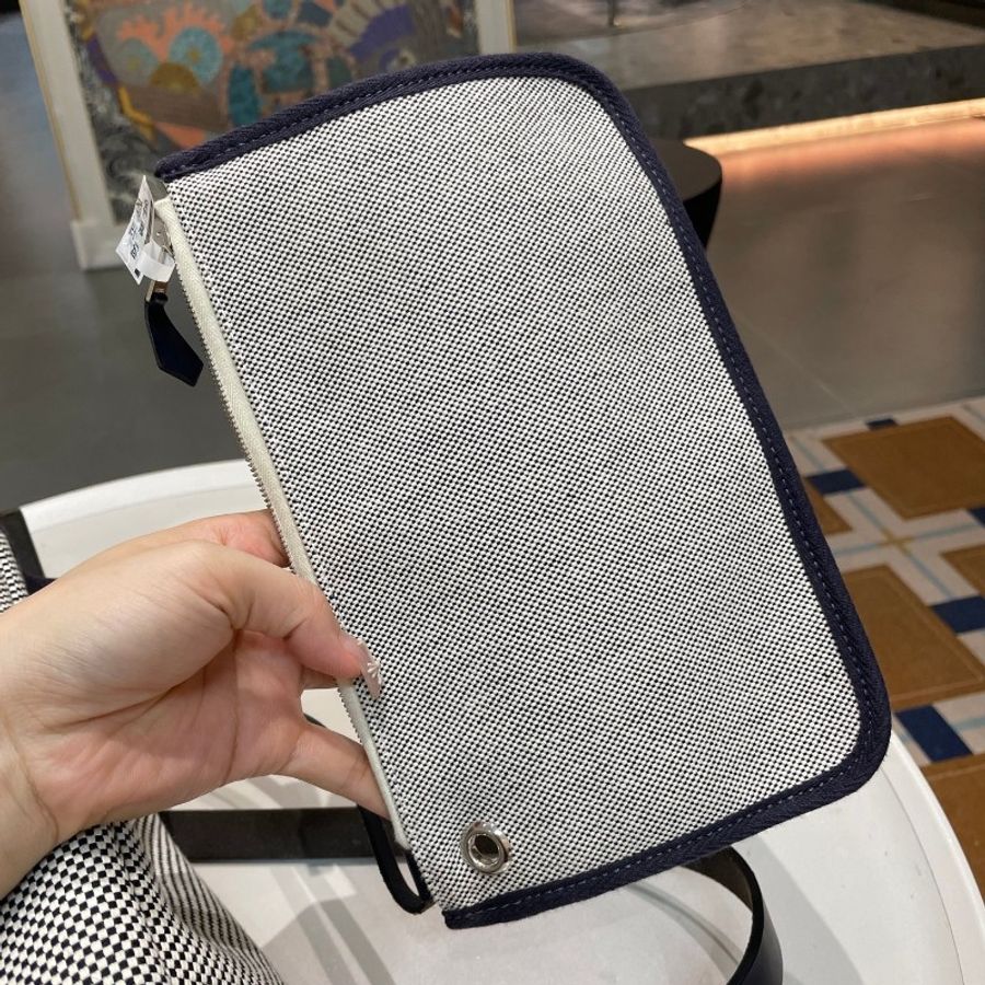 z刻Hermes爱马仕Herbag30黑白熊猫Zip a dos帆布拼藏蓝色皮双肩包33*30*11-13