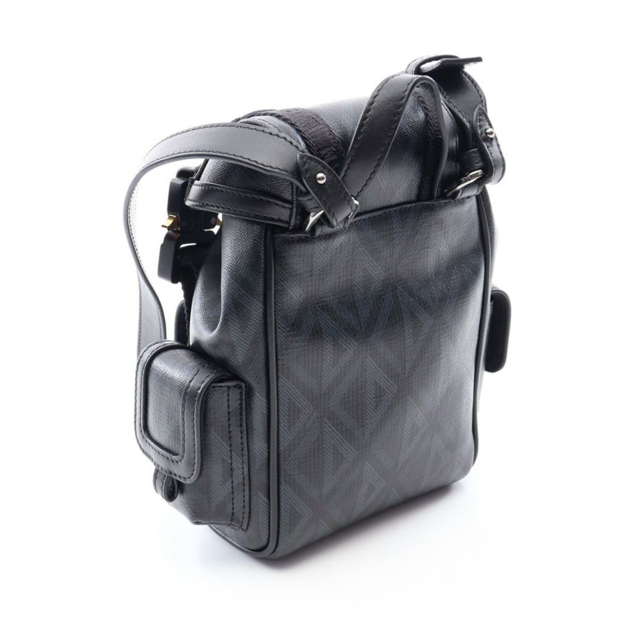 Christian Dior Hit the Road Mini CD 鑽石肩背包 2HTWS018CDP BK-1