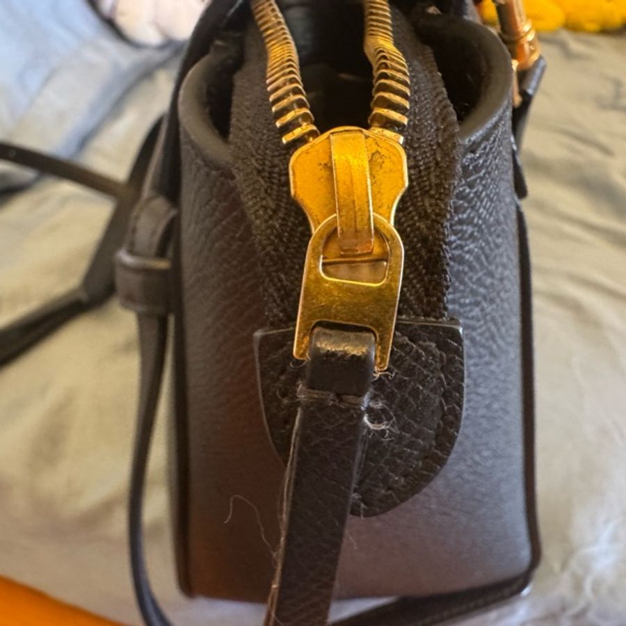 Celine 黑色鯰魚包 belt bag nano-14