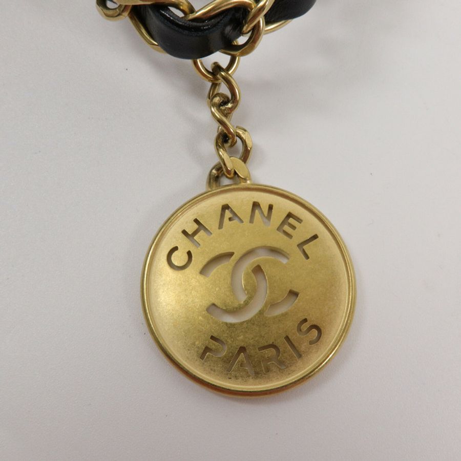 CHANEL 牛皮皮革Chanel 22 Small鏈帶肩背袋-9