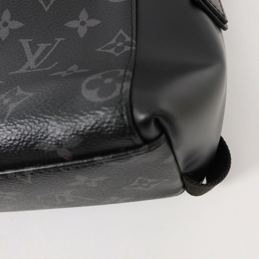 LOUIS VUITTON Monogram Eclipse Messenger PM Voyager肩背袋-12