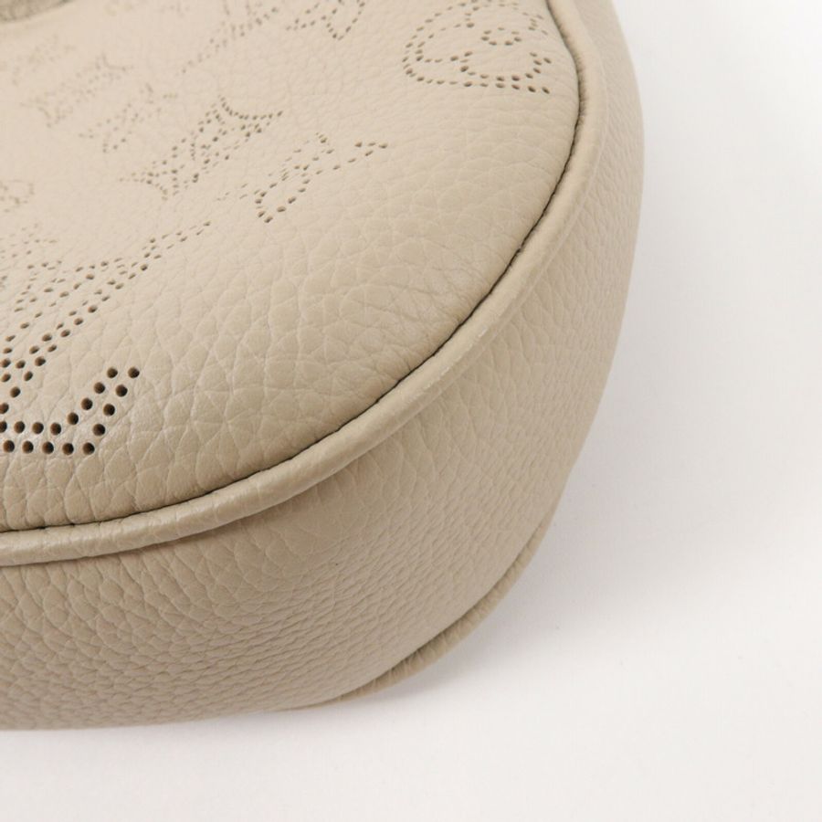LOUIS VUITTON Mahina All Arourd PM肩背袋-10