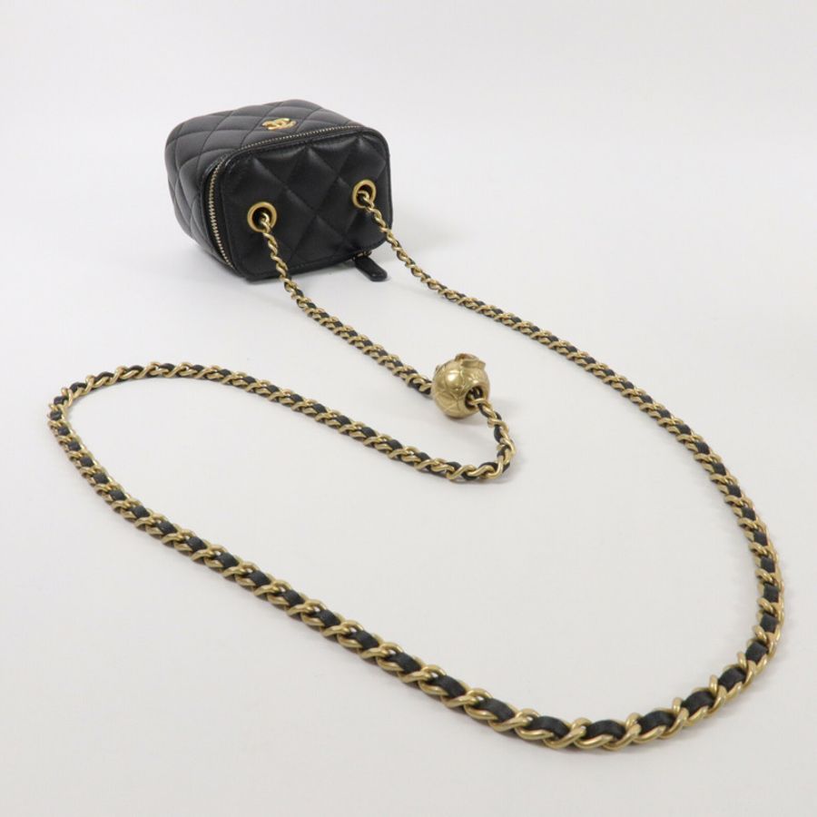 CHANEL 羊皮皮革Mini Vanity Case With Gold Ball鏈帶肩背袋-9