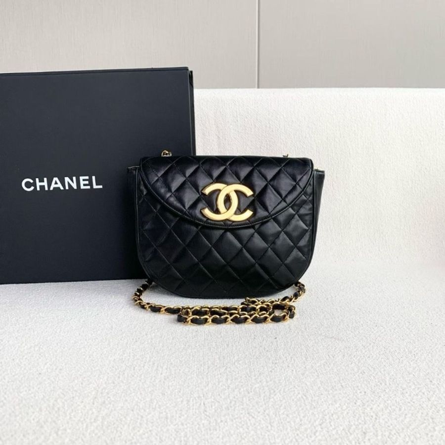 Chanel 黑金菱格大logo鏈條包 蕾哈娜 羊皮 20*18*6 9新 配件塵袋-2