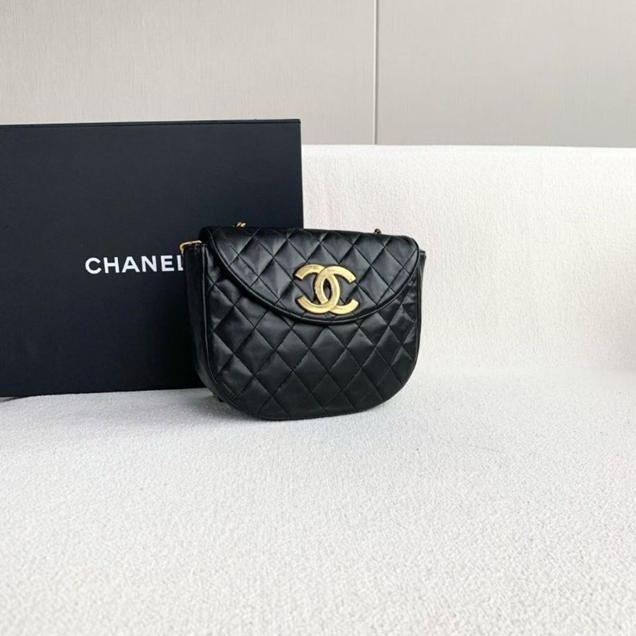 Chanel 黑金菱格大logo鏈條包 蕾哈娜 羊皮 20*18*6 9新 配件塵袋-6