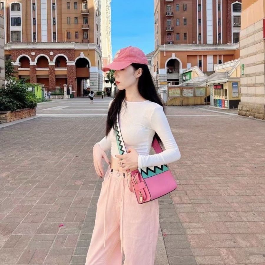 Prada 拼色相機盒子肩背包 粉色拼綠色拼白色 牛皮 23*16*9 9新 配件肩帶 塵袋 購證 保卡 鑰匙*2 鎖-0