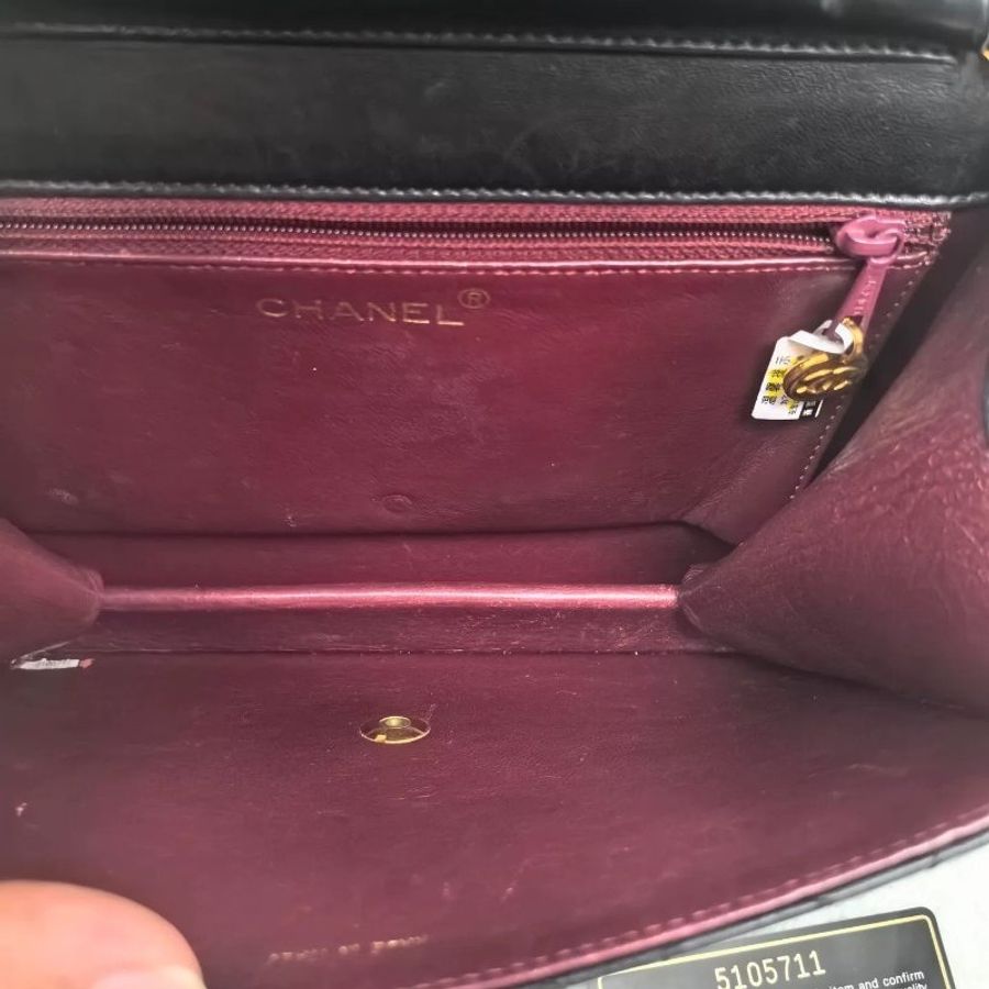 Chanel香奈兒黑金菱格紋Clogo鏈條包-10