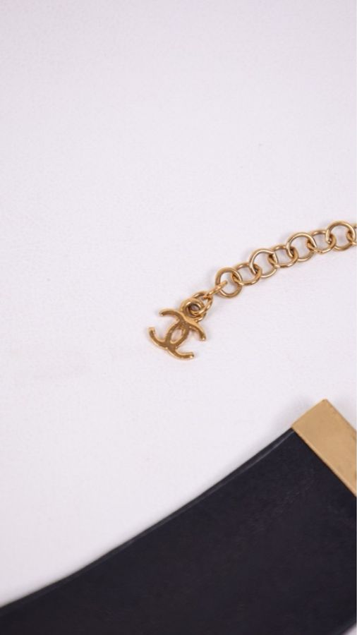 Chanel 00年黑色皮革亮片项链-21