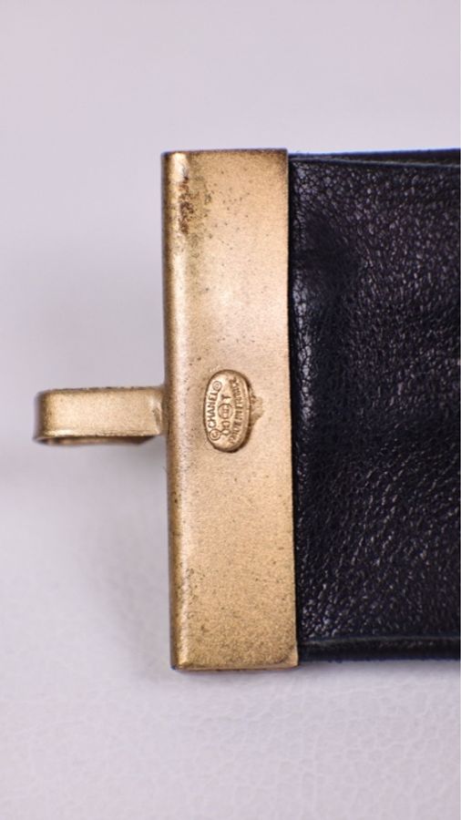 Chanel 00年黑色皮革亮片项链-30