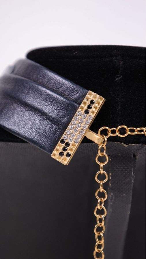 Chanel 00年黑色皮革亮片项链-35