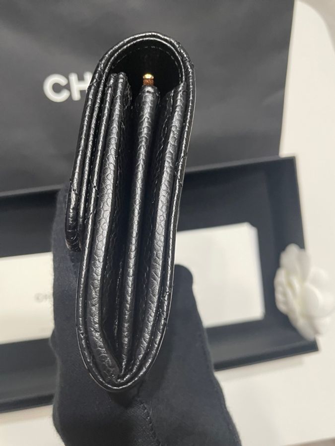 Chanel 經典雙c荔枝牛皮金扣翻蓋長夾-13