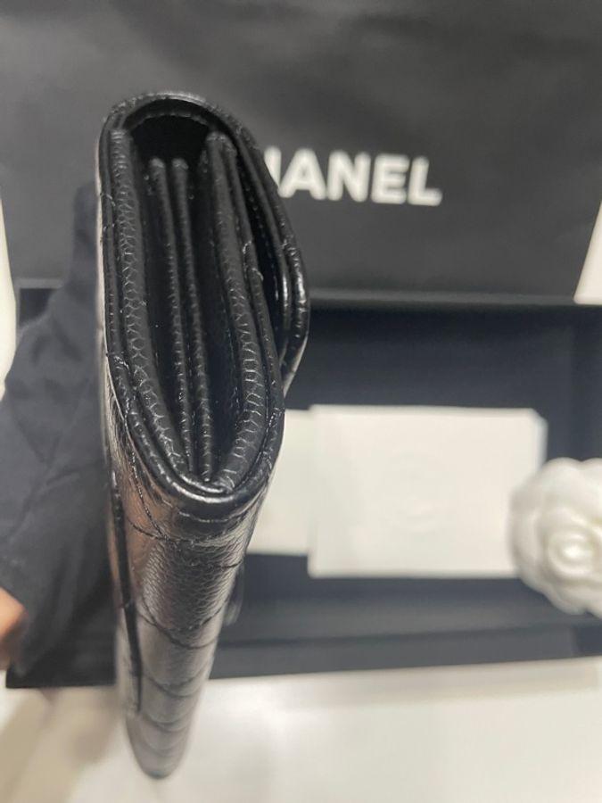 Chanel 經典雙c荔枝牛皮金扣翻蓋長夾-16