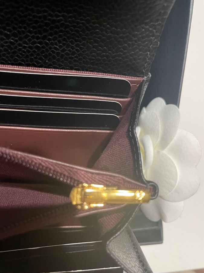Chanel 經典雙c荔枝牛皮金扣翻蓋長夾-21