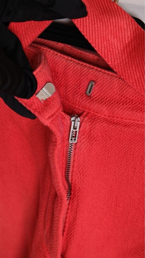 Chanel 19年红色做旧单宁牛CC短裤-31