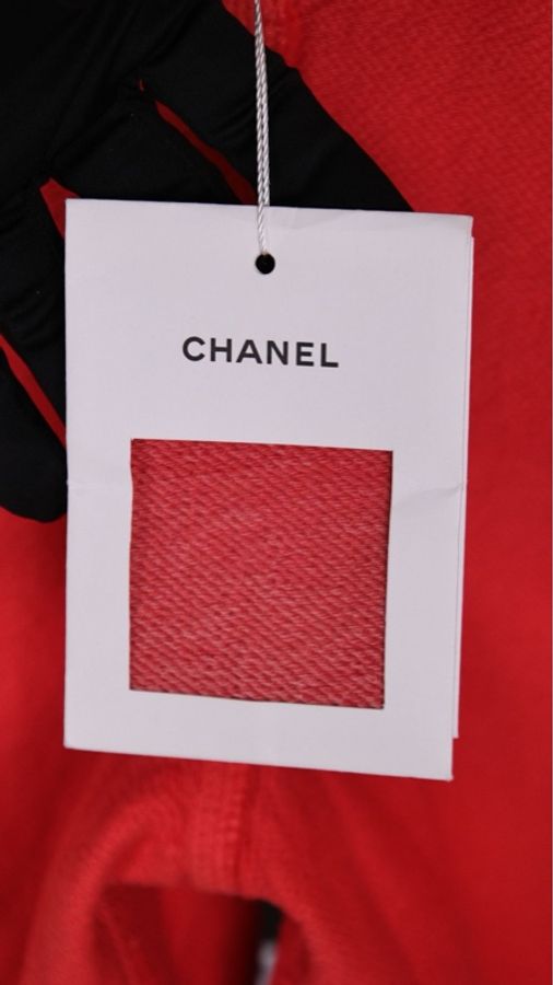 Chanel 19年红色做旧单宁牛CC短裤-46