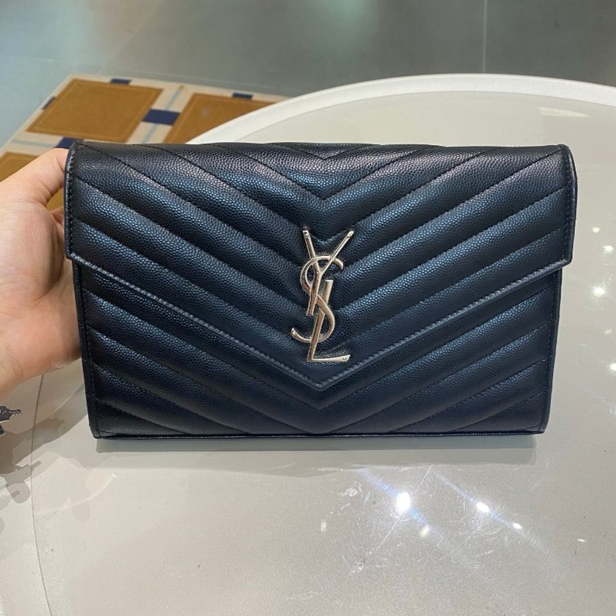 YSL圣罗兰LE Monogramme黑银中号信封包14*22*2-10