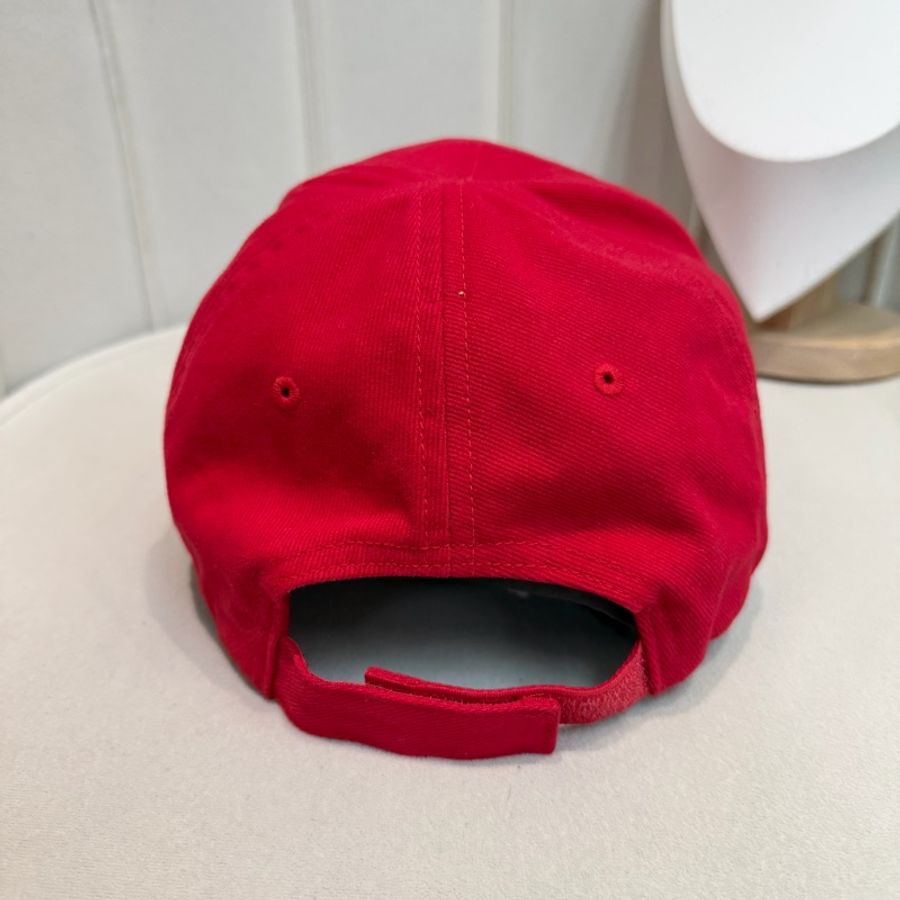 BALENCIAGA 巴黎世家 紅色白字刺繡LOGO棒球帽 XC752-3