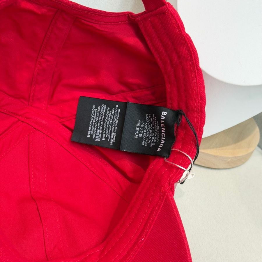 BALENCIAGA 巴黎世家 紅色白字刺繡LOGO棒球帽 XC752-7